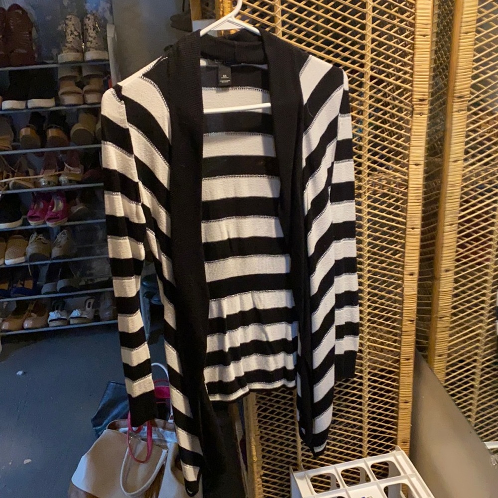 White House | Black Market XS Black and White Stripped Cardigan